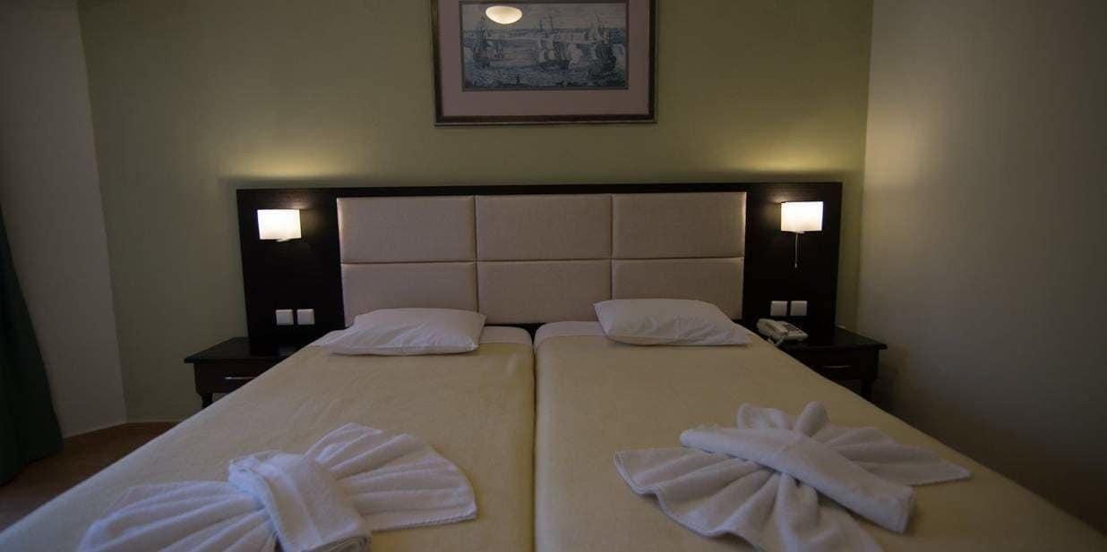 Aphrodite Hotel มิธิมนา ภายนอก รูปภาพ