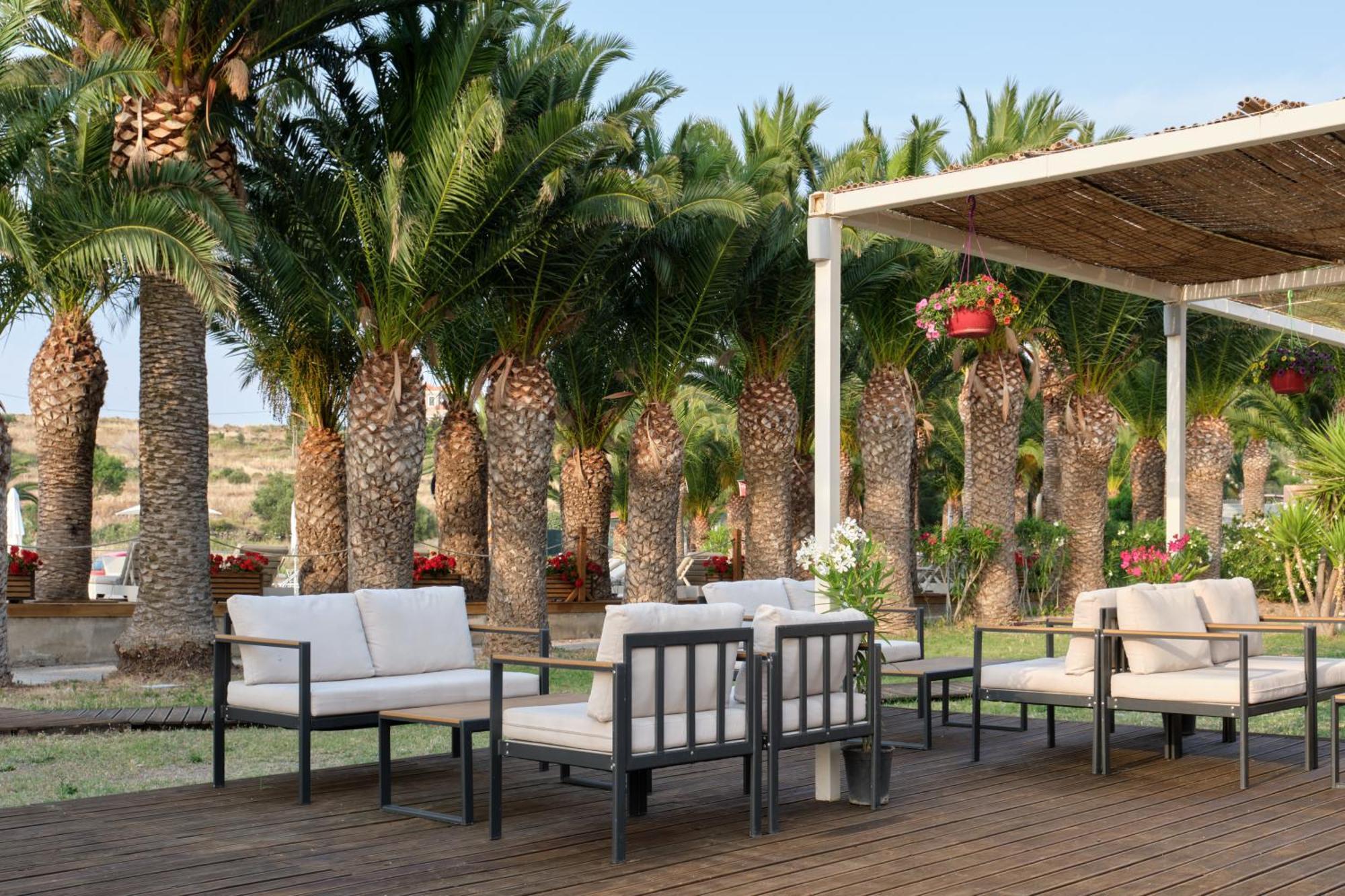 Aphrodite Hotel มิธิมนา ภายนอก รูปภาพ