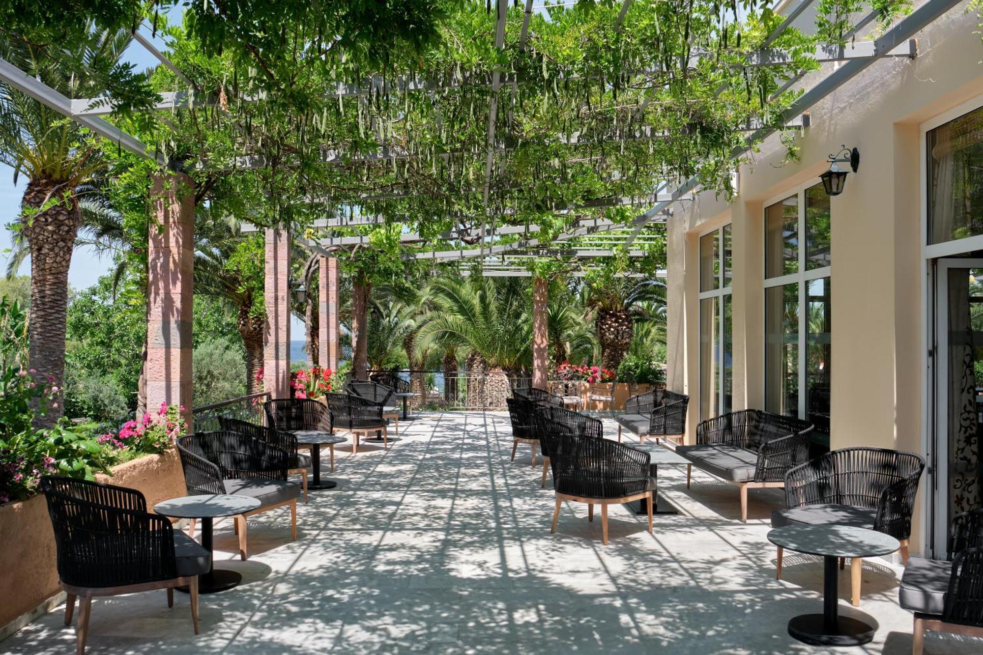 Aphrodite Hotel มิธิมนา ภายนอก รูปภาพ