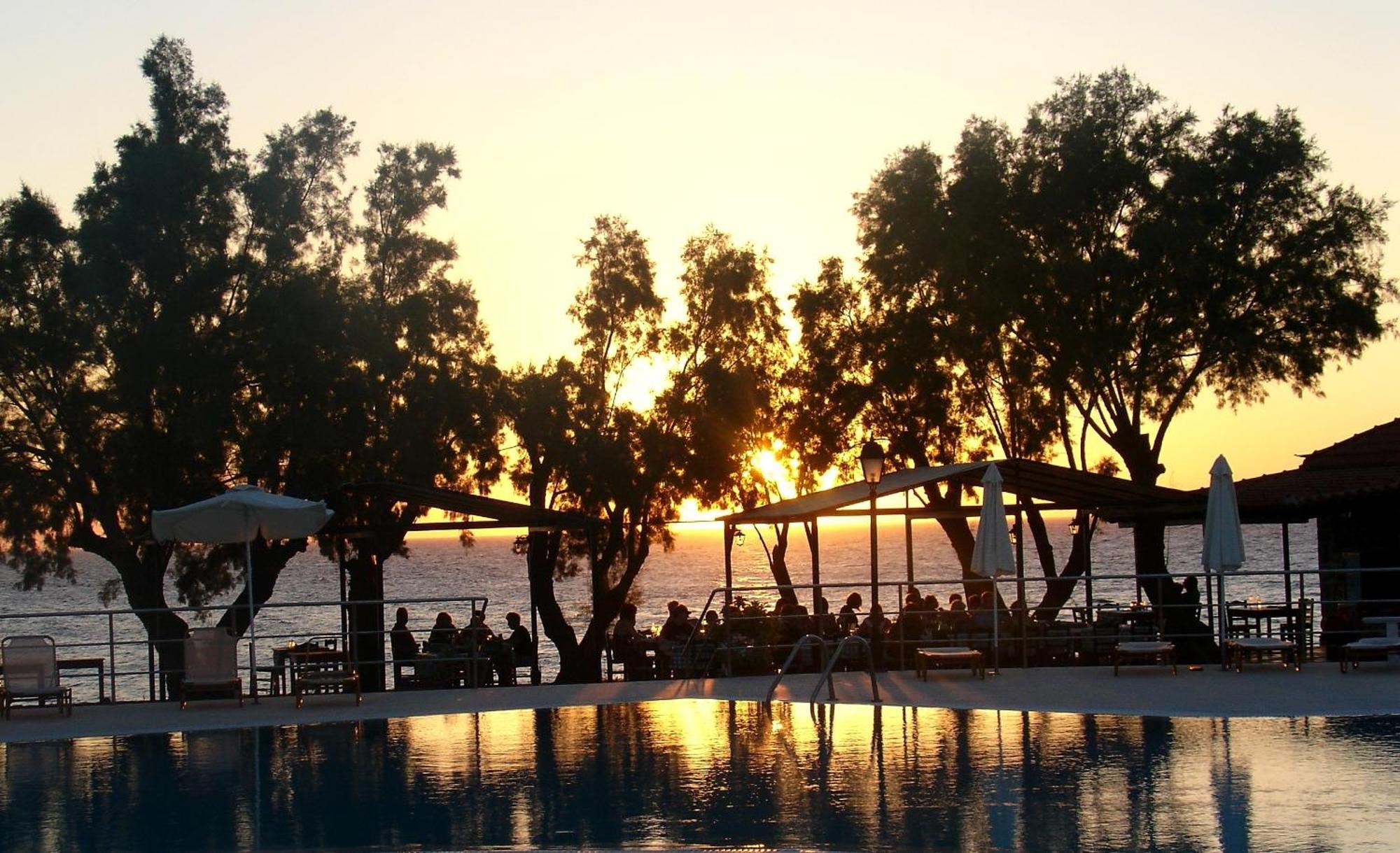 Aphrodite Hotel มิธิมนา ภายนอก รูปภาพ