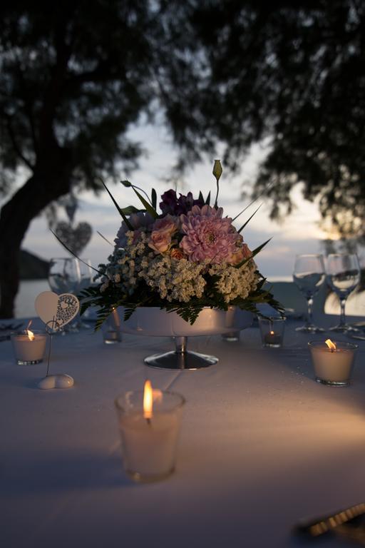 Aphrodite Hotel มิธิมนา ภายนอก รูปภาพ
